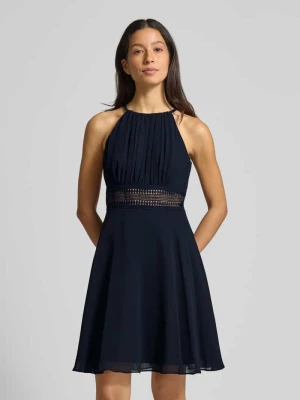 Sukienka koktajlowa z wiązaniem na szyi Jake*s Cocktail