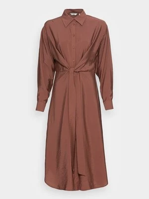 Sukienka koszulowa b.Young