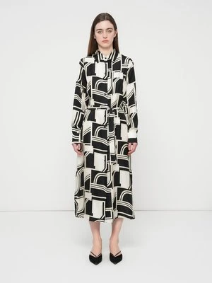 Sukienka koszulowa closed