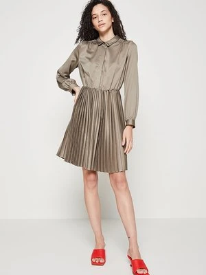 Sukienka koszulowa Closet