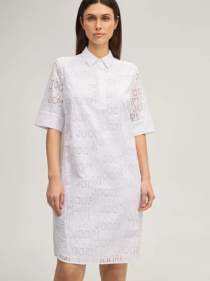 Sukienka koszulowa Deria w kolorze białym z wzorem logo Joop