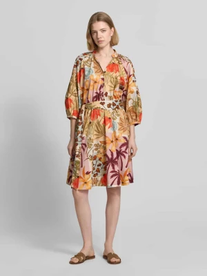 Sukienka koszulowa do kolan we wzorze na całej powierzchni z wiązanym paskiem Christian Berg Woman