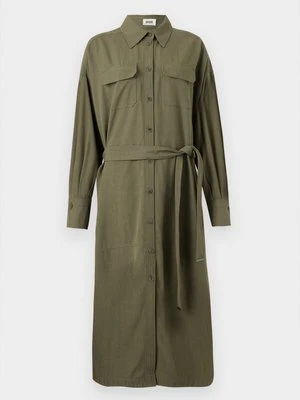 Sukienka koszulowa drykorn