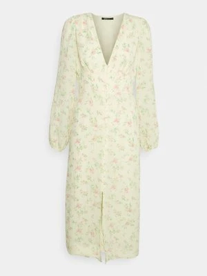 Sukienka koszulowa Gina Tricot