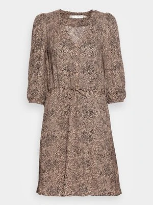 Sukienka koszulowa InWear