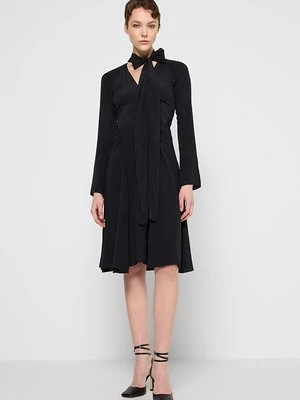 Sukienka koszulowa N°21