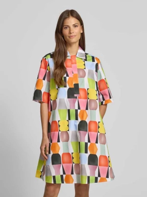 Sukienka koszulowa o długości do kolan z krytą listwą guzikową Christian Berg Woman