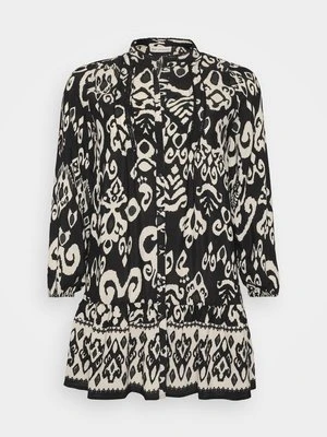 Sukienka koszulowa ONLY Carmakoma