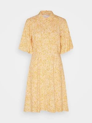 Sukienka koszulowa Selected