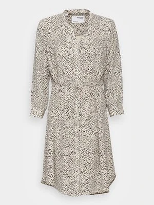 Sukienka koszulowa Selected Femme