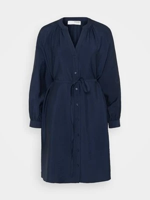 Sukienka koszulowa Selected Femme