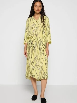 Sukienka koszulowa Soaked in Luxury