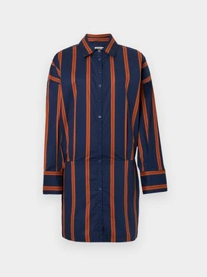 Sukienka koszulowa STAUD