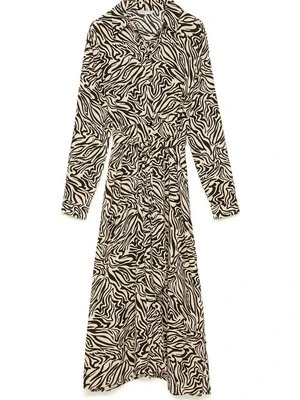 Sukienka koszulowa Stradivarius