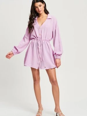 Sukienka koszulowa THE FATED