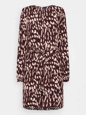 Sukienka koszulowa Vero Moda