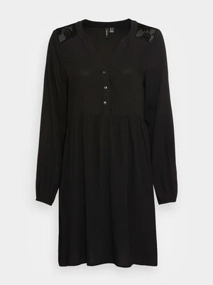 Sukienka koszulowa Vero Moda