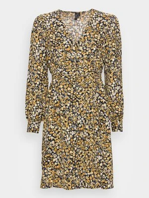 Sukienka koszulowa Vero Moda