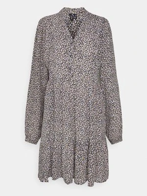 Sukienka koszulowa Vero Moda Tall