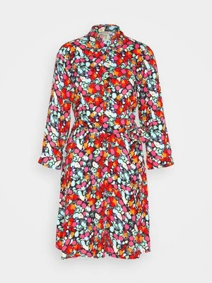 Sukienka koszulowa YAS