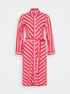 Sukienka koszulowa YAS Tall