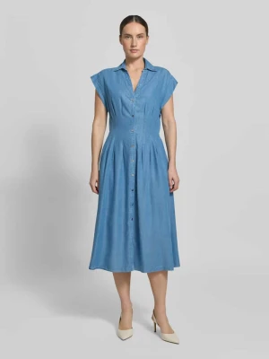 Sukienka koszulowa z dekoltem w serek i listwą guzikową Marc Cain