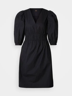 Sukienka letnia Boss