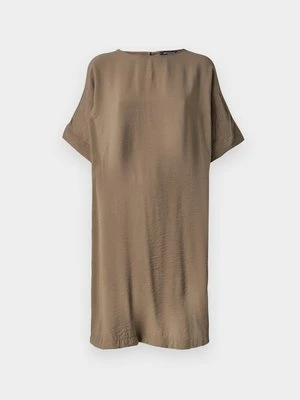 Sukienka letnia Bruuns Bazaar