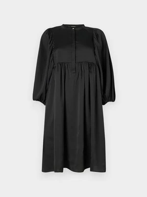 Sukienka letnia Bruuns Bazaar