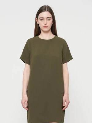 Sukienka letnia closed