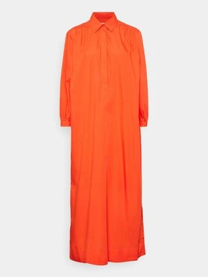 Sukienka letnia closed