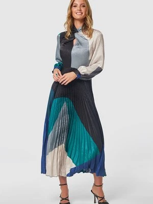 Sukienka letnia Closet