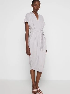 Sukienka letnia Closet