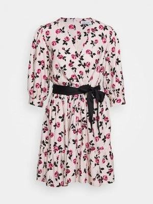 Sukienka letnia Closet