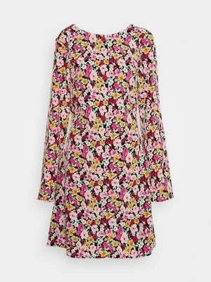 Sukienka letnia Fashion Union Tall