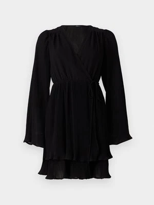 Sukienka letnia Gina Tricot