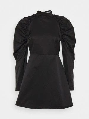 Sukienka letnia Glamorous Petite