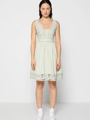 Sukienka letnia Guess