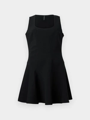 Sukienka letnia Guess