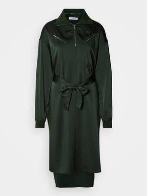 Sukienka letnia Lacoste