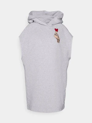 Sukienka letnia Love Moschino