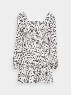 Sukienka letnia Missguided