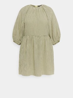 Sukienka letnia Missguided Plus