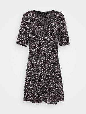 Sukienka letnia Monki