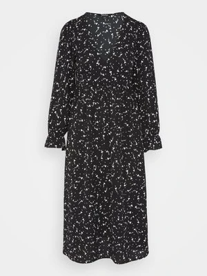 Sukienka letnia Monki