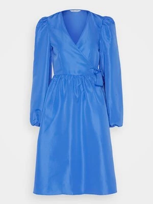 Sukienka letnia Monki