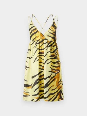 Sukienka letnia Nanushka