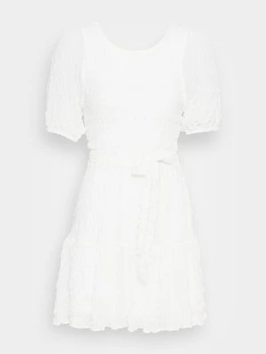 Sukienka letnia Nly by Nelly