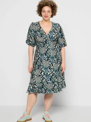 Sukienka letnia ONLY Carmakoma