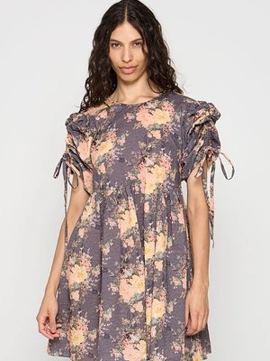 Sukienka letnia & Other Stories